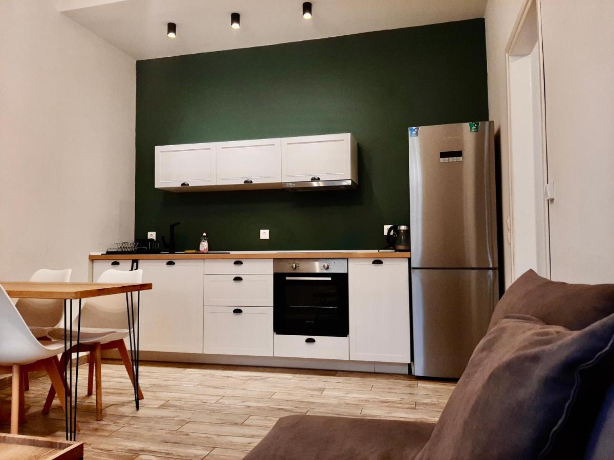 Five Brand New Boutique Apartments Central Athena Bagian luar foto